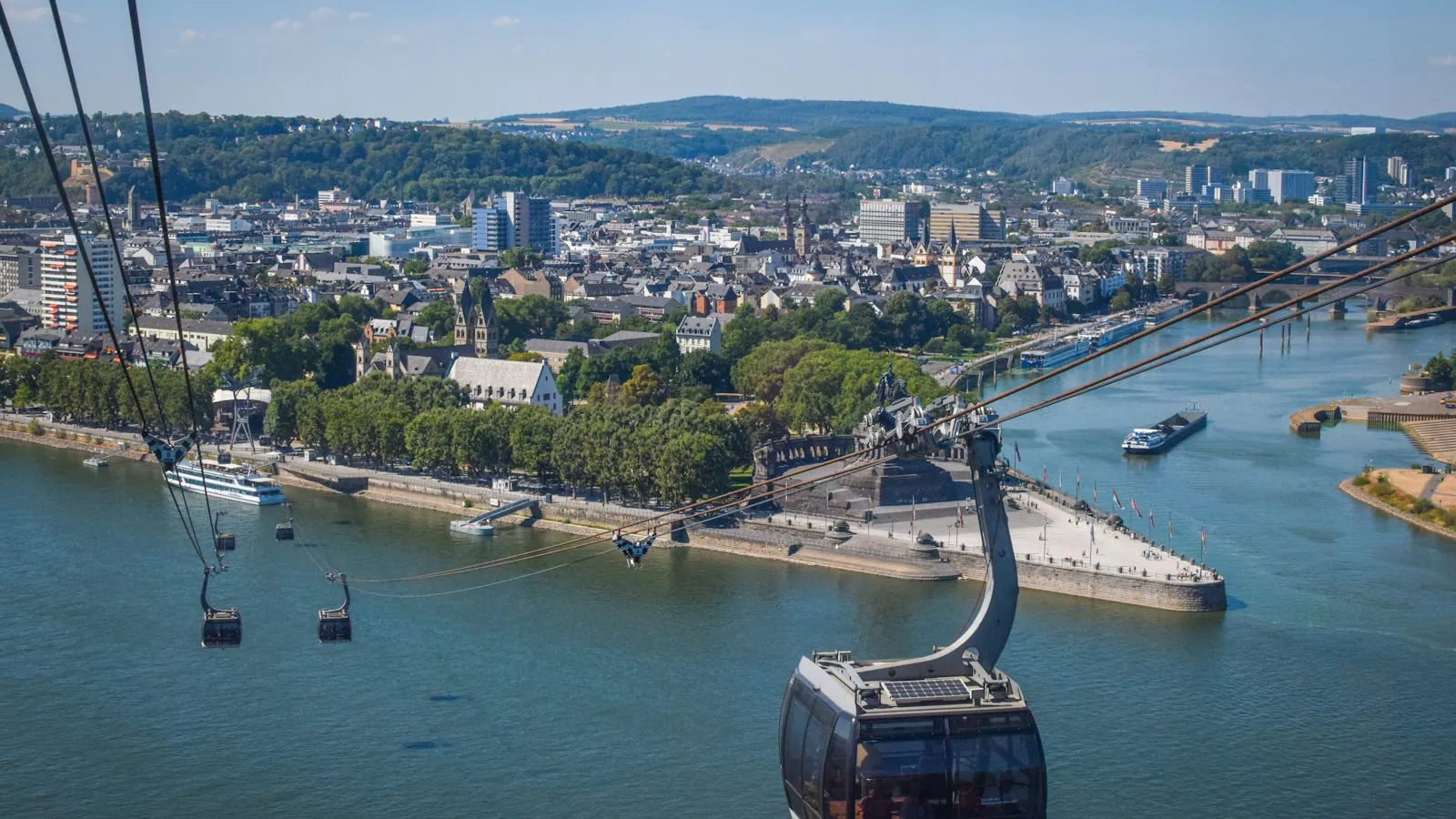 Koblenz am Deutschen Eck — Zusammenfluss von Rhein und Mosel
