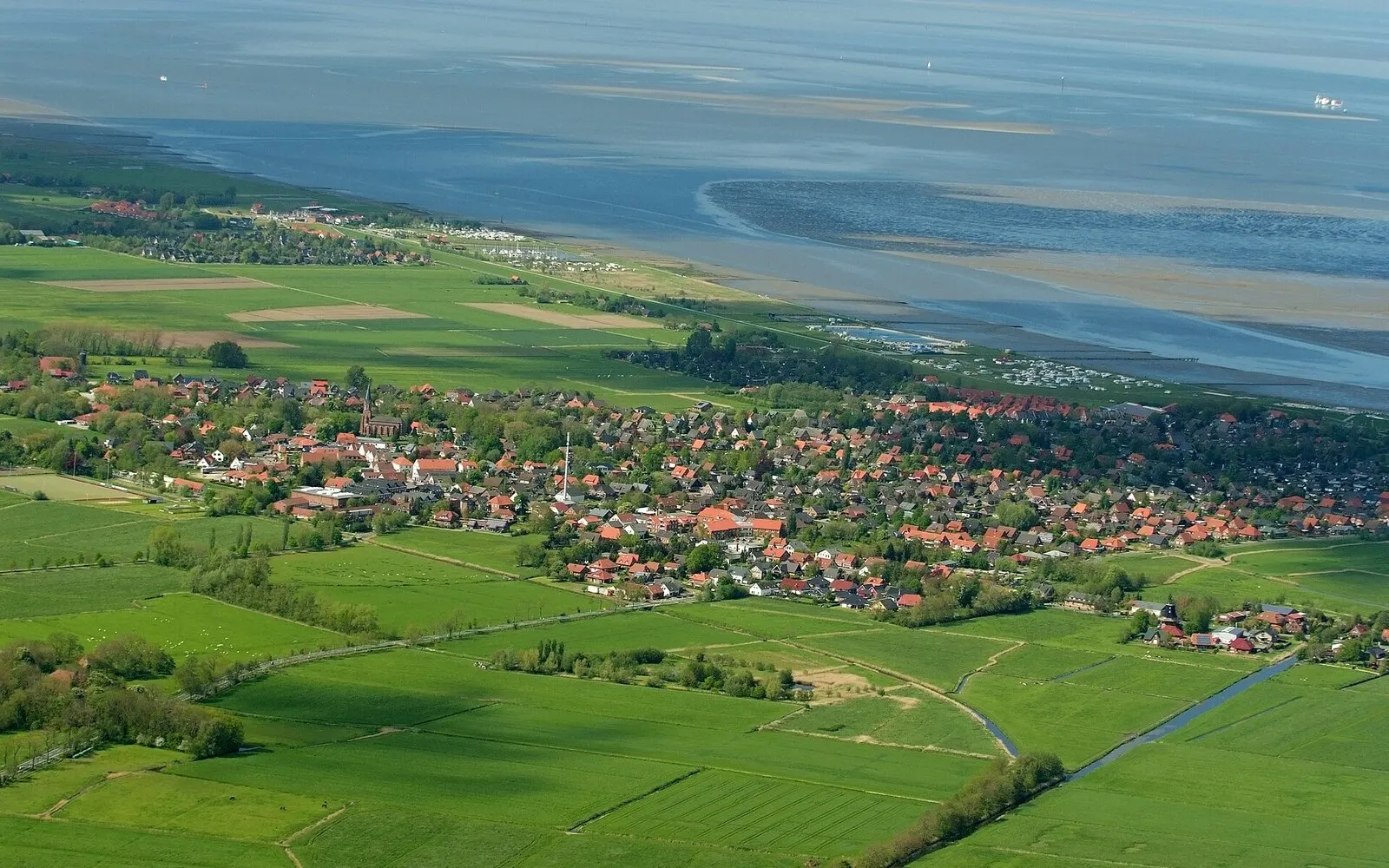 Burhave (Butjadingen) an der Nordsee — Luftbild der Küstenregion