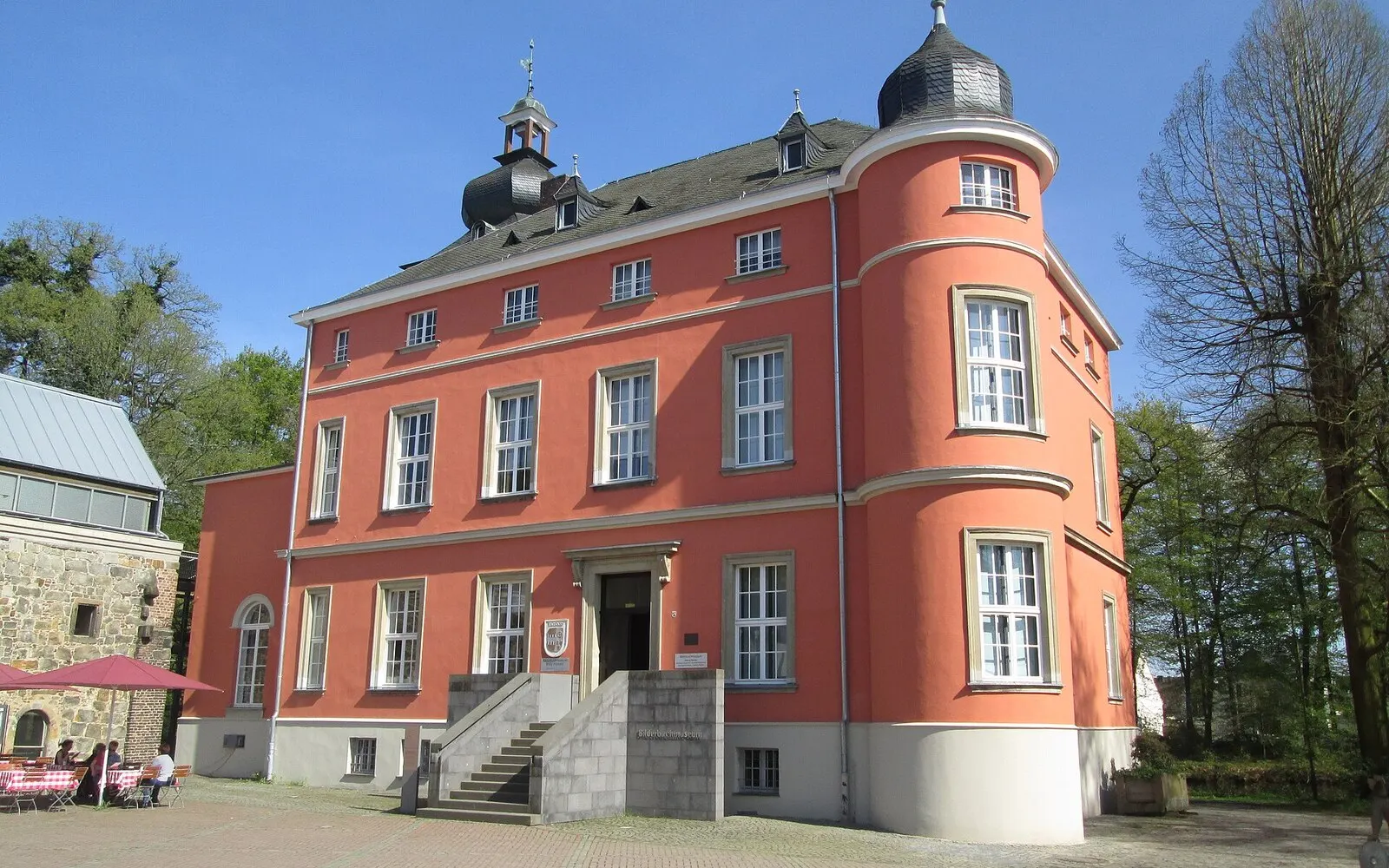 Troisdorf — Burg Wissem vor den Toren Kölns